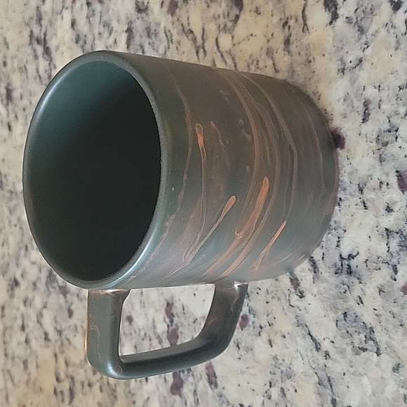 2 for 1 Starbucks mugs - Picture 3 of 4